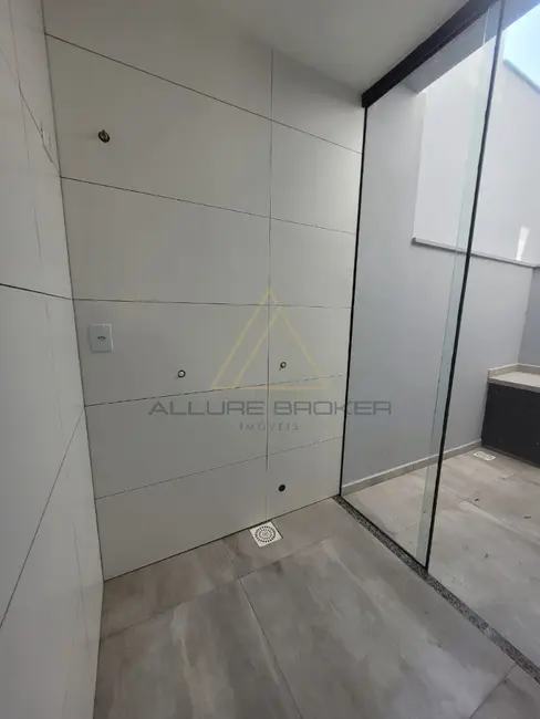 Foto 8 de Casa com 3 quartos à venda, 110m2 em Balneario Picarras - SC