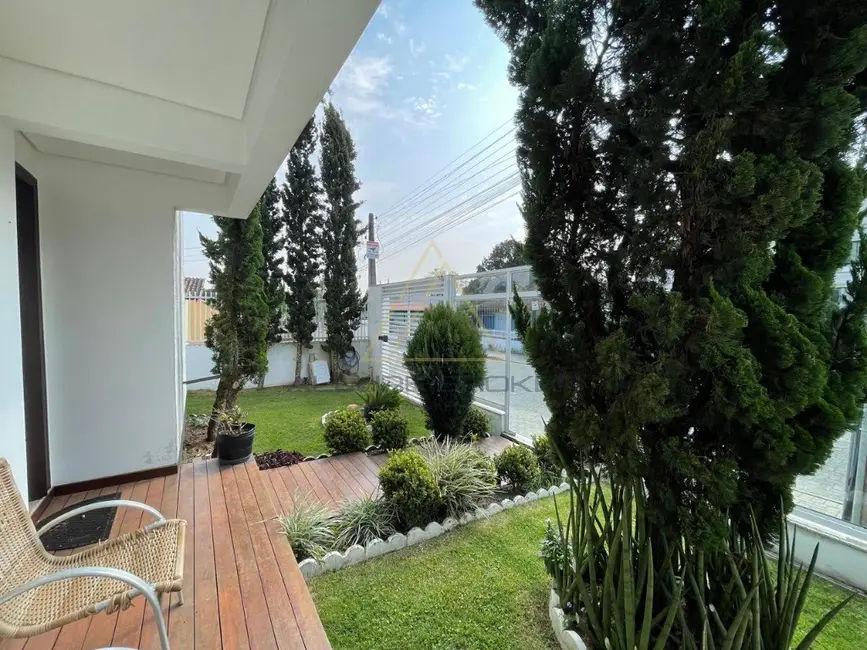 Foto 2 de Casa com 4 quartos à venda, 360m2 em Centro, Balneario Picarras - SC