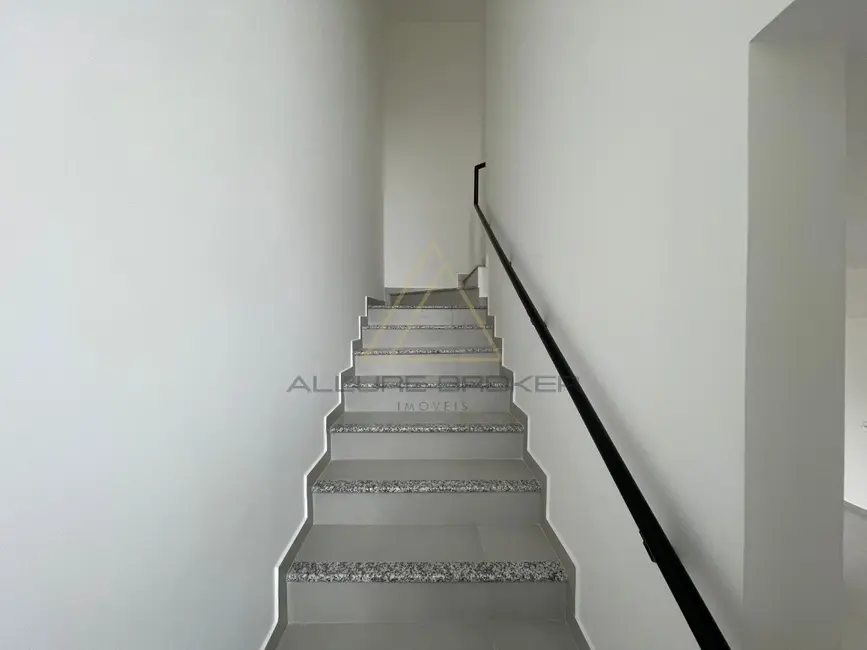 Foto 9 de Casa com 3 quartos à venda, 108m2 em Balneario Picarras - SC