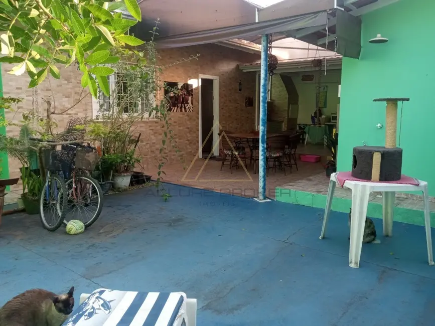 Foto 9 de Casa com 2 quartos à venda, 113m2 em Centro, Balneario Picarras - SC