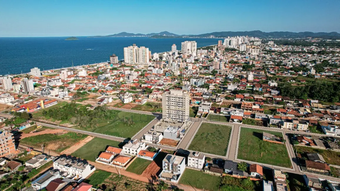 Apartamento com 2 quartos à venda, 53m2 em Barra Velha - SC - imagem 1 Foto 1 de Apartamento com 2 quartos à venda, 53m2 em Barra Velha - SC