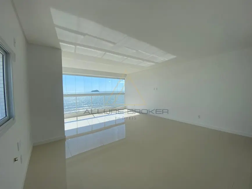 Foto 4 de Apartamento com 3 quartos à venda, 115m2 em Centro, Balneario Picarras - SC