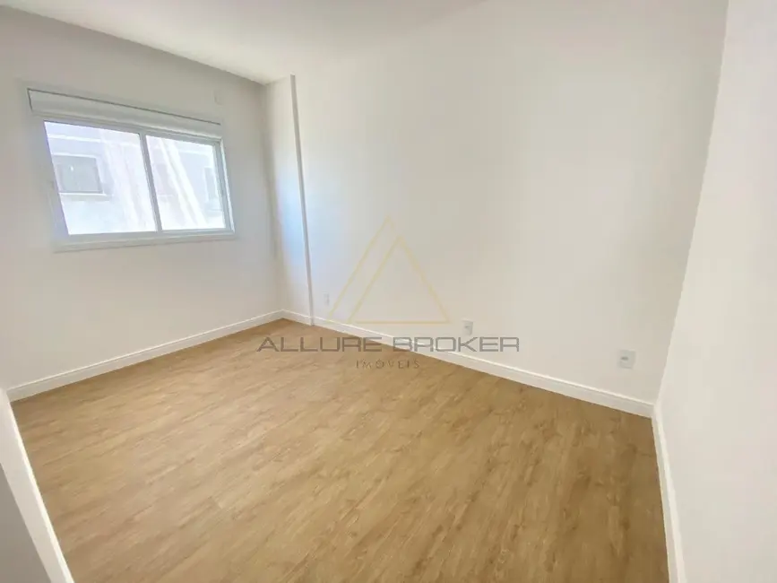 Foto 6 de Apartamento com 3 quartos à venda, 115m2 em Centro, Balneario Picarras - SC