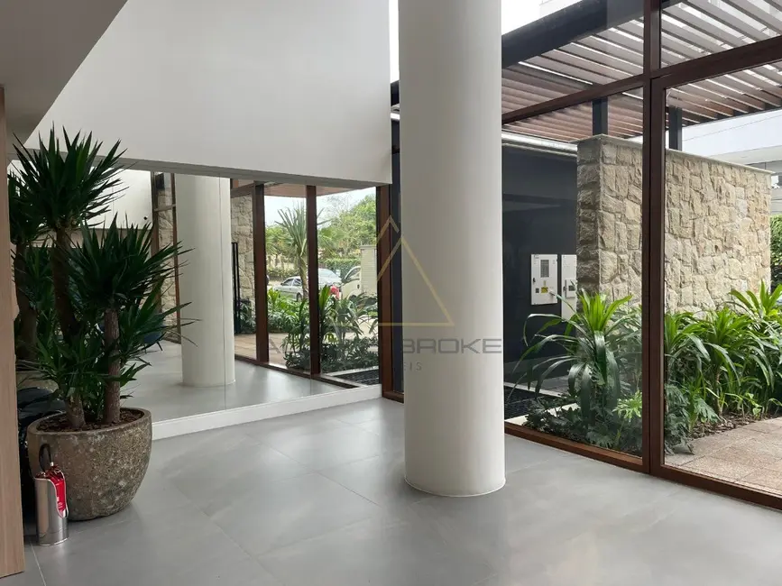 Foto 3 de Apartamento com 4 quartos à venda, 199m2 em Centro, Balneario Picarras - SC