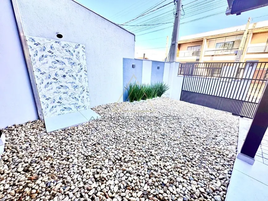Foto 2 de Casa com 3 quartos à venda, 105m2 em Balneario Picarras - SC
