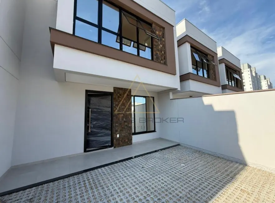 Foto 4 de Casa com 3 quartos à venda, 95m2 em Balneario Picarras - SC