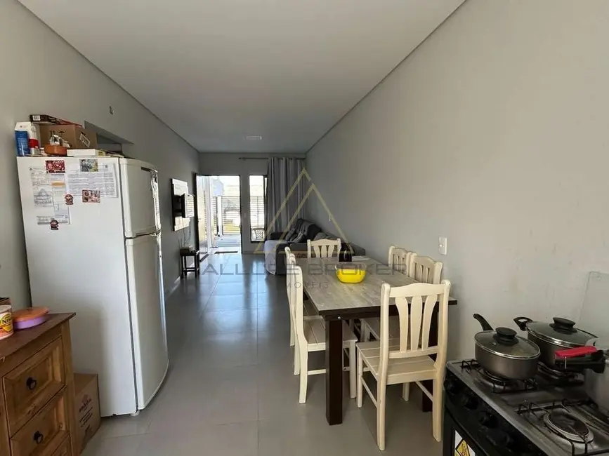 Casa com 2 quartos à venda, 73m2 em Barra Velha - SC - imagem 4 Foto 4 de Casa com 2 quartos à venda, 73m2 em Barra Velha - SC