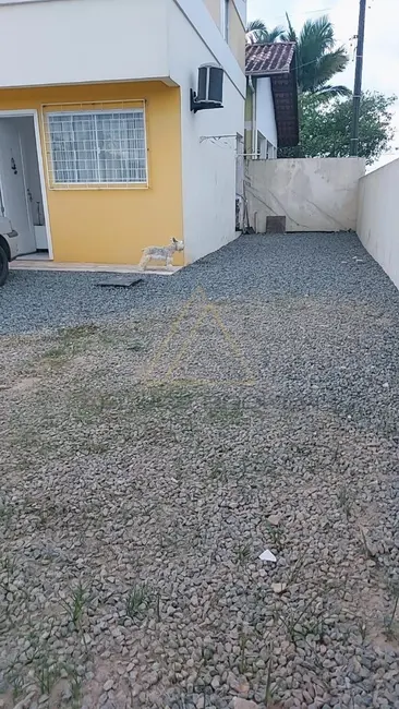 Foto 8 de Casa com 2 quartos à venda, 60m2 em Balneario Picarras - SC