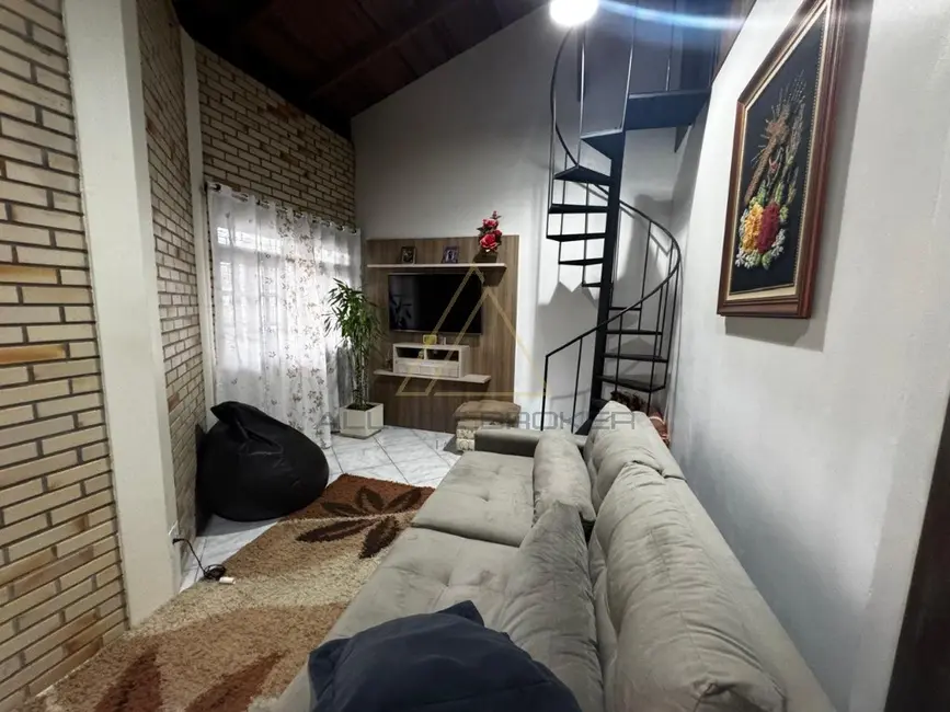 Foto 4 de Casa com 3 quartos à venda, 92m2 em Balneario Picarras - SC