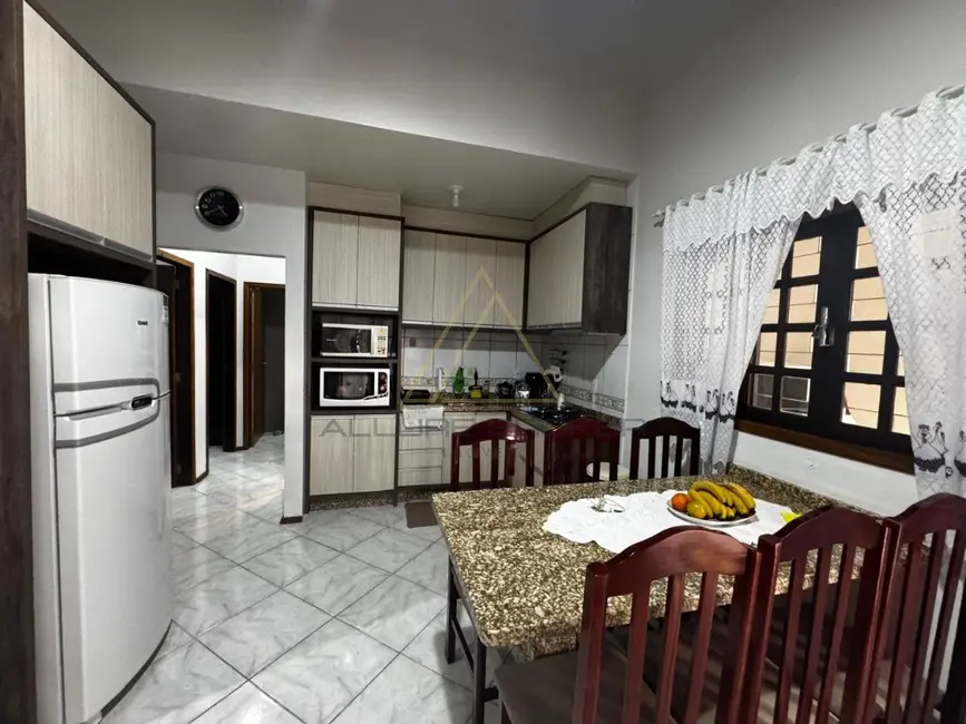 Foto 6 de Casa com 3 quartos à venda, 92m2 em Balneario Picarras - SC