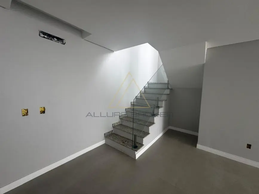 Foto 7 de Casa com 3 quartos à venda, 170m2 em Barra Velha - SC