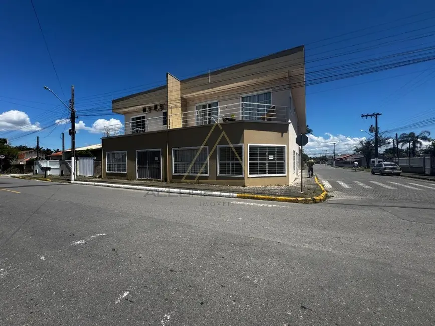 Foto 5 de Sala Comercial para alugar, 450m2 em Balneario Picarras - SC