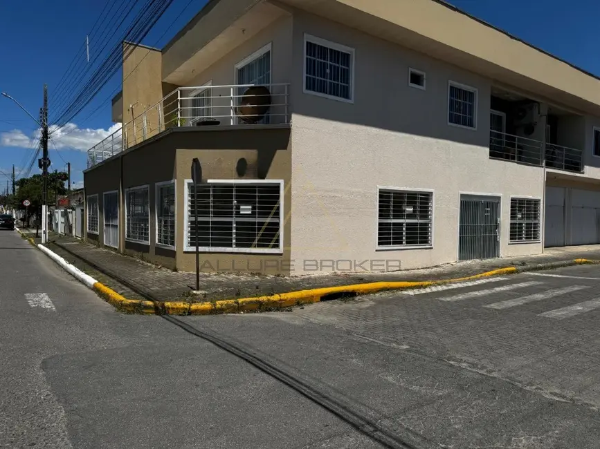 Foto 6 de Sala Comercial para alugar, 450m2 em Balneario Picarras - SC