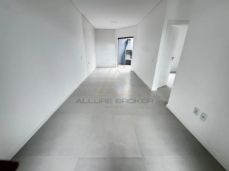 Casa com 2 quartos à venda, 78m2 em Balneario Picarras - SC - imagem 5 Foto 5 de Casa com 2 quartos à venda, 78m2 em Balneario Picarras - SC