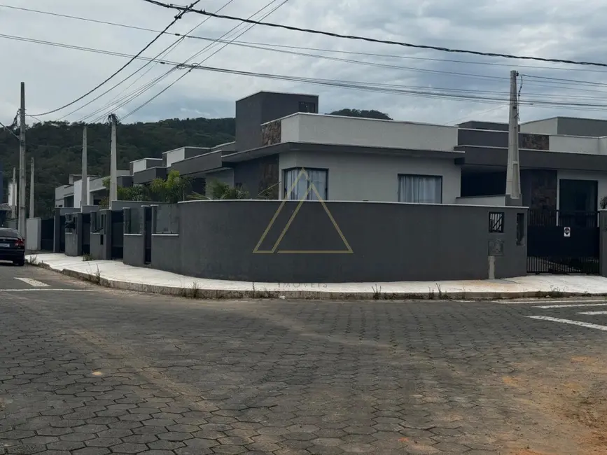 Casa com 2 quartos à venda, 78m2 em Balneario Picarras - SC - imagem 4 Foto 4 de Casa com 2 quartos à venda, 78m2 em Balneario Picarras - SC