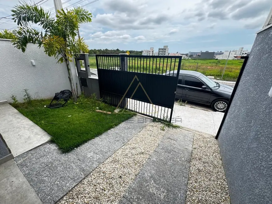 Casa com 2 quartos à venda, 78m2 em Balneario Picarras - SC - imagem 2 Foto 2 de Casa com 2 quartos à venda, 78m2 em Balneario Picarras - SC