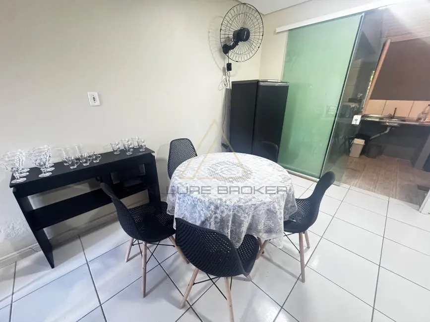 Foto 7 de Casa com 2 quartos para alugar, 80m2 em Balneario Picarras - SC