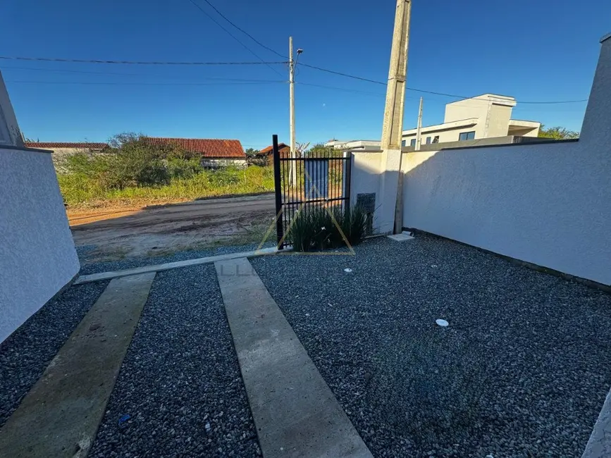 Foto 3 de Casa com 2 quartos à venda, 50m2 em Barra Velha - SC