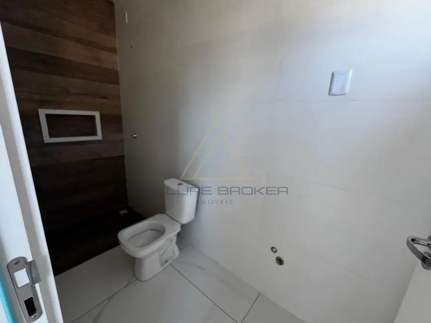 Foto 8 de Casa com 2 quartos à venda, 65m2 em Barra Velha - SC