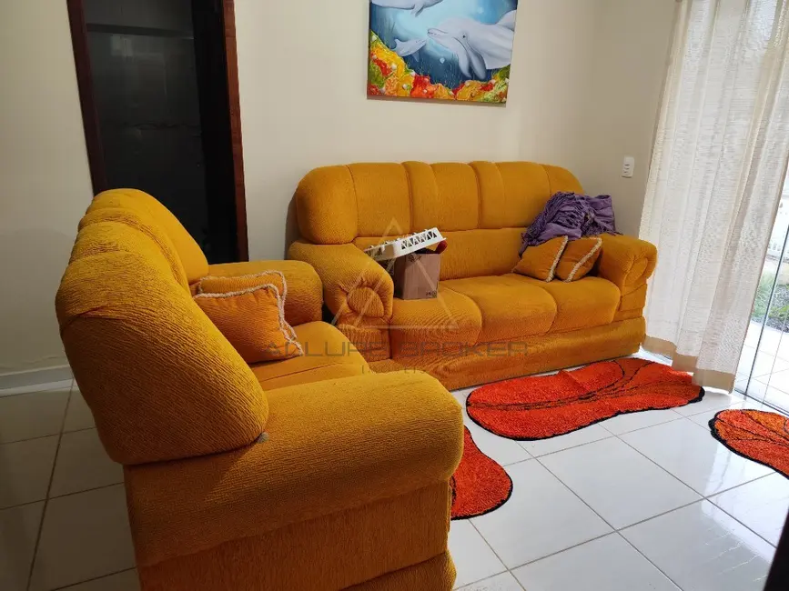 Casa com 2 quartos para alugar, 60m2 em Balneario Picarras - SC - imagem 4 Foto 4 de Casa com 2 quartos para alugar, 60m2 em Balneario Picarras - SC