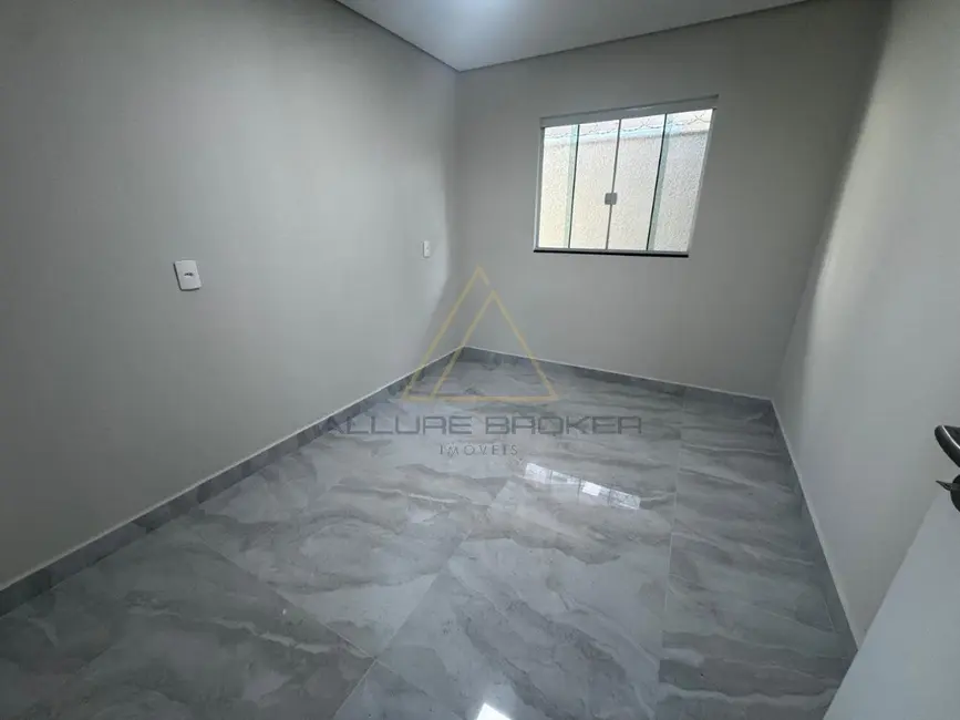 Foto 2 de Casa com 3 quartos à venda, 130m2 em Centro, Balneario Picarras - SC