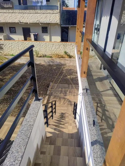 Foto 1 de Casa com 3 quartos à venda, 176m2 em Balneario Picarras - SC