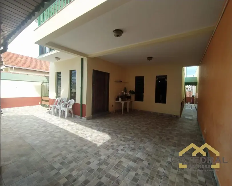 Foto 2 de Sobrado com 5 quartos à venda, 269m2 em Parque Residencial Eloy Chaves, Jundiai - SP