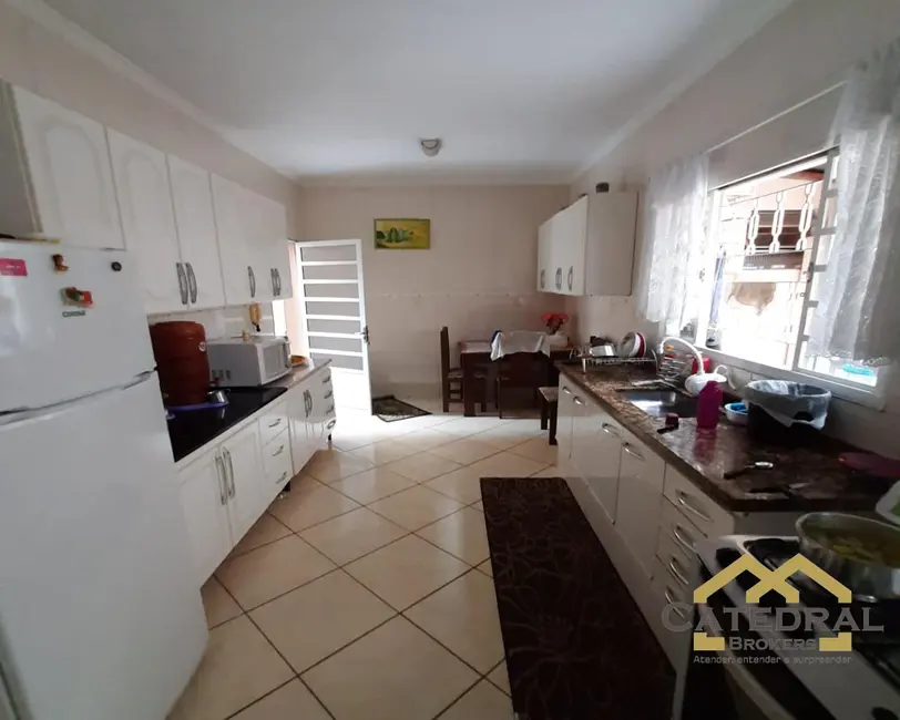 Casa com 3 quartos à venda, 126m2 em Parque Cidade Jardim II, Jundiai - SP - imagem 3 Foto 3 de Casa com 3 quartos à venda, 126m2 em Parque Cidade Jardim II, Jundiai - SP