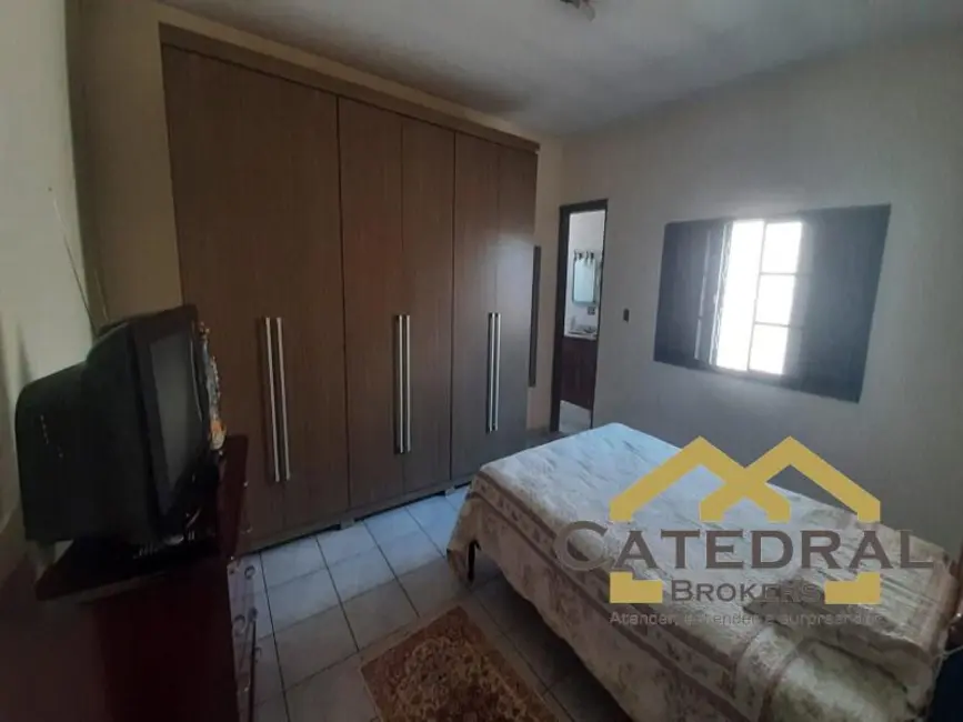 Sobrado com 6 quartos à venda, 360m2 em Centro, Jundiai - SP - imagem 7 Foto 7 de Sobrado com 6 quartos à venda, 360m2 em Centro, Jundiai - SP