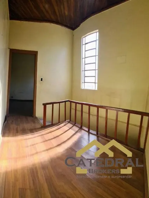 Sobrado com 4 quartos à venda, 256m2 em Centro, Jundiai - SP - imagem 7 Foto 7 de Sobrado com 4 quartos à venda, 256m2 em Centro, Jundiai - SP