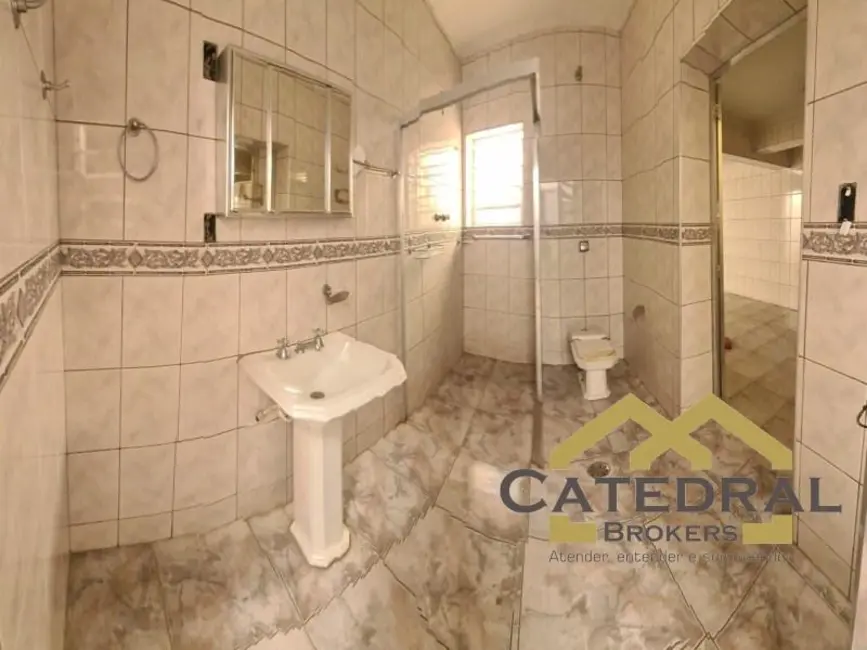 Sobrado com 4 quartos à venda, 256m2 em Centro, Jundiai - SP - imagem 6 Foto 6 de Sobrado com 4 quartos à venda, 256m2 em Centro, Jundiai - SP