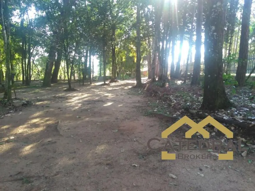Chácara com 2 quartos à venda, 450m2 em Corrupira, Jundiai - SP - imagem 8 Foto 8 de Chácara com 2 quartos à venda, 450m2 em Corrupira, Jundiai - SP
