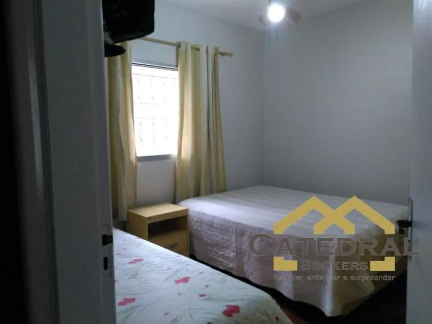 Chácara com 2 quartos à venda, 450m2 em Corrupira, Jundiai - SP - imagem 9 Foto 9 de Chácara com 2 quartos à venda, 450m2 em Corrupira, Jundiai - SP