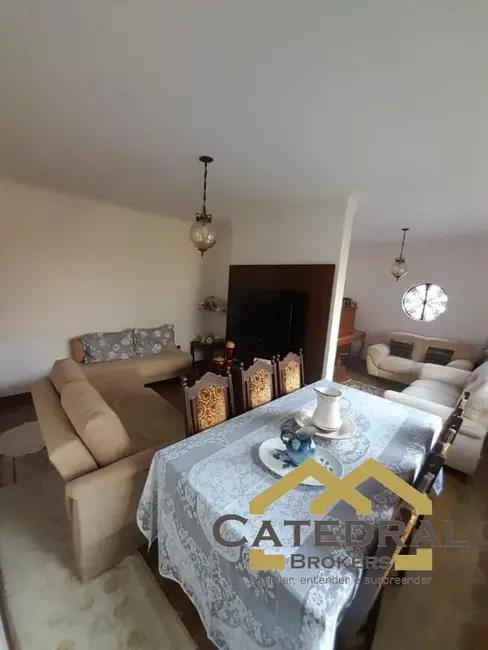 Foto 1 de Sobrado com 3 quartos à venda, 298m2 em Jundiai - SP