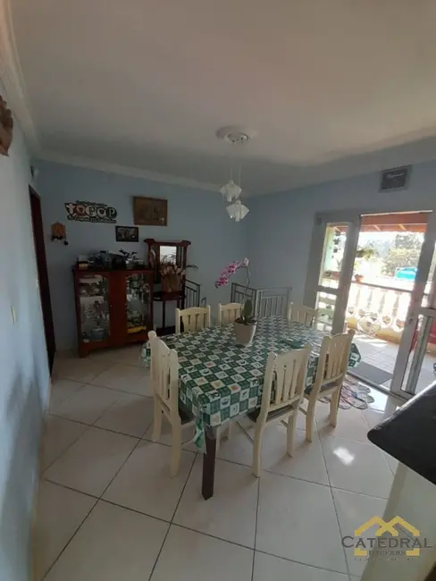 Casa com 4 quartos à venda, 180m2 em Jardim Tarumã, Jundiai - SP - imagem 4 Foto 4 de Casa com 4 quartos à venda, 180m2 em Jardim Tarumã, Jundiai - SP