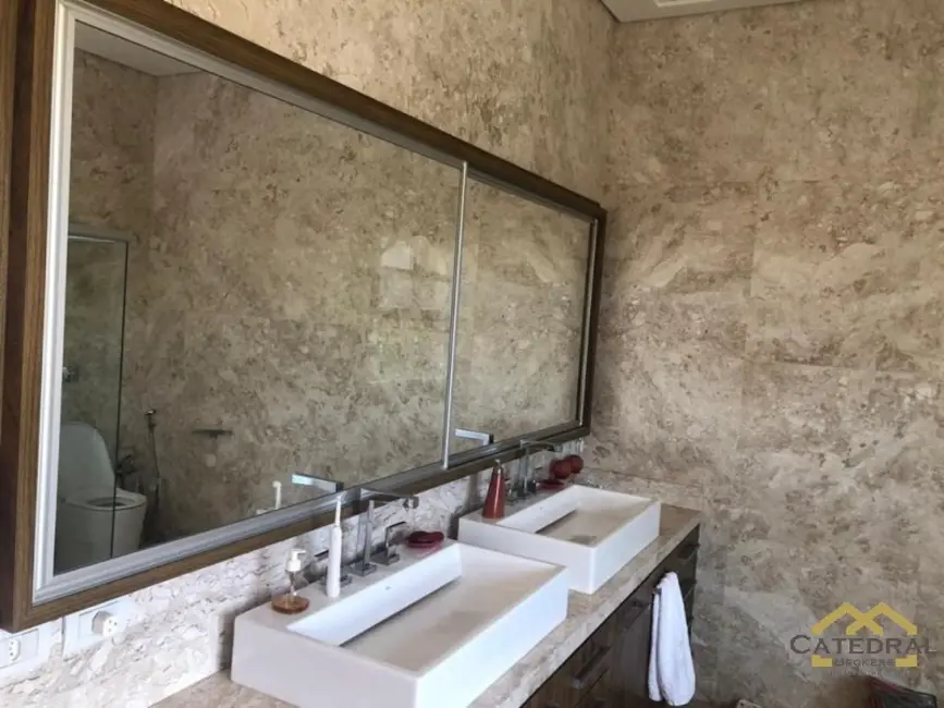 Foto 8 de Casa de Condomínio com 3 quartos à venda, 482m2 em Louveira - SP