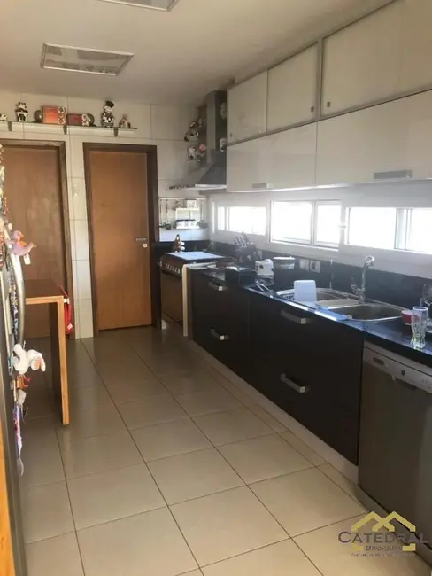 Foto 4 de Casa de Condomínio com 3 quartos à venda, 482m2 em Louveira - SP