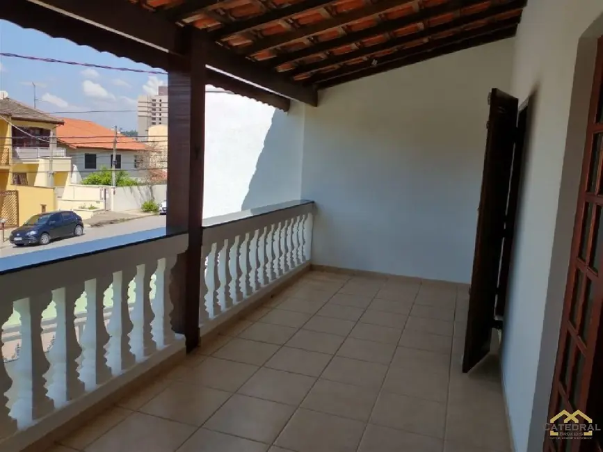 Foto 2 de Sobrado com 2 quartos à venda, 159m2 em Vila Galvão, Jundiai - SP