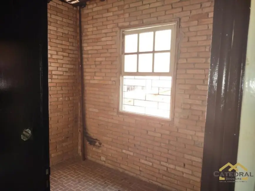 Foto 3 de Casa com 2 quartos à venda, 170m2 em Jundiai - SP