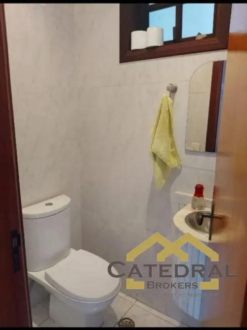 Sobrado com 3 quartos à venda, 228m2 em Jardim Paulista I, Jundiai - SP - imagem 9 Foto 9 de Sobrado com 3 quartos à venda, 228m2 em Jardim Paulista I, Jundiai - SP