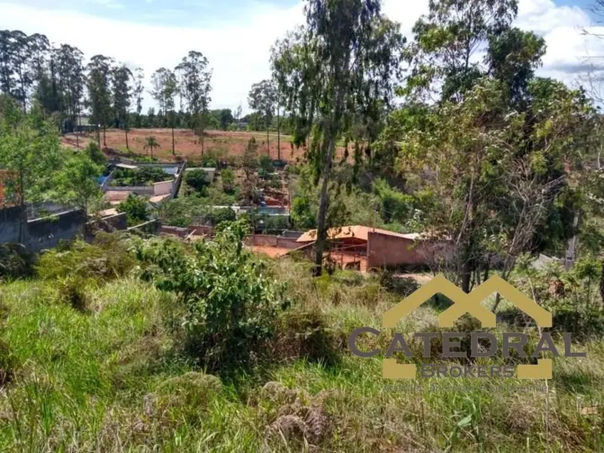 Foto 1 de Terreno / Lote à venda, 800m2 em Jarinu - SP