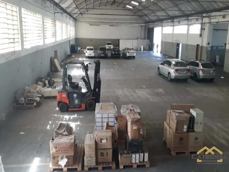 Foto 2 de Armazém / Galpão para alugar, 1600m2 em Jardim Eulina, Campinas - SP