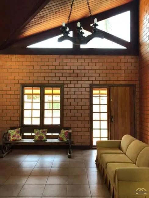 Foto 9 de Sobrado com 3 quartos à venda e para alugar, 244m2 em Medeiros, Jundiai - SP