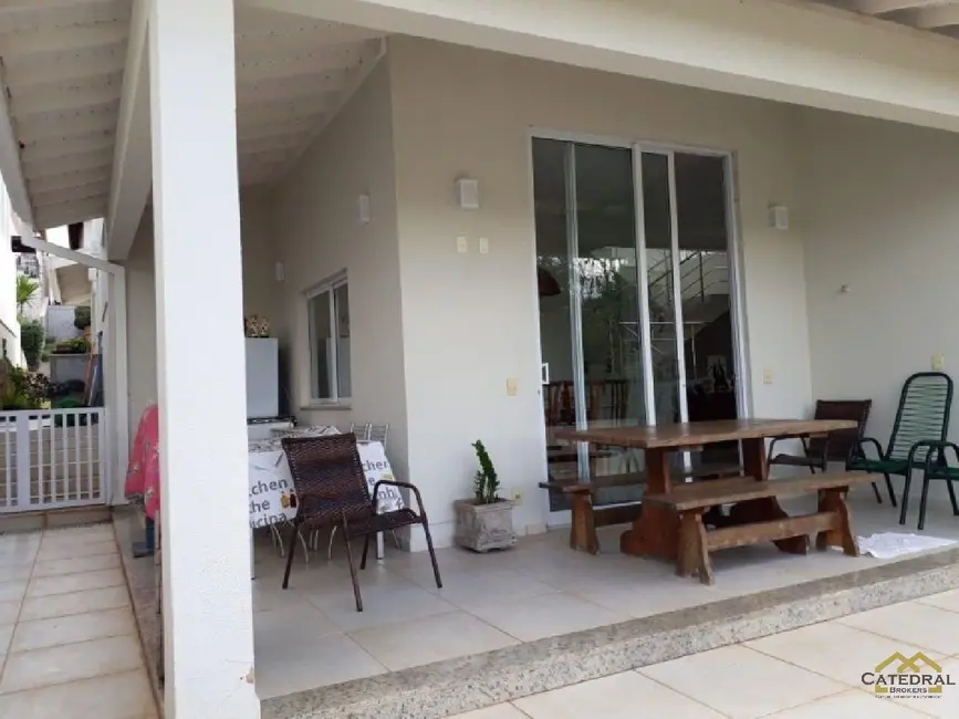 Foto 3 de Sobrado com 3 quartos à venda, 300m2 em Chácara Malota, Jundiai - SP