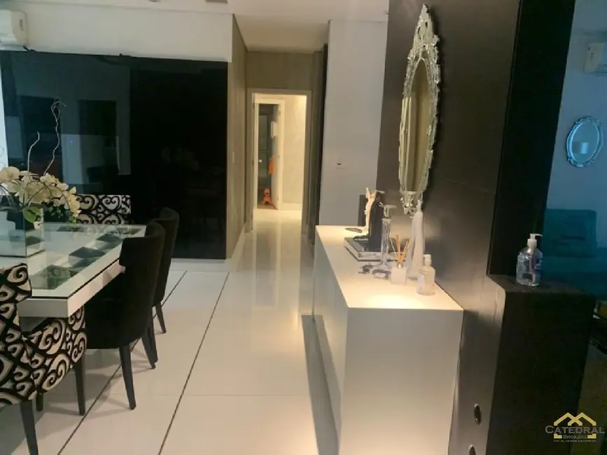 Foto 5 de Sobrado com 4 quartos à venda, 355m2 em Jundiai - SP