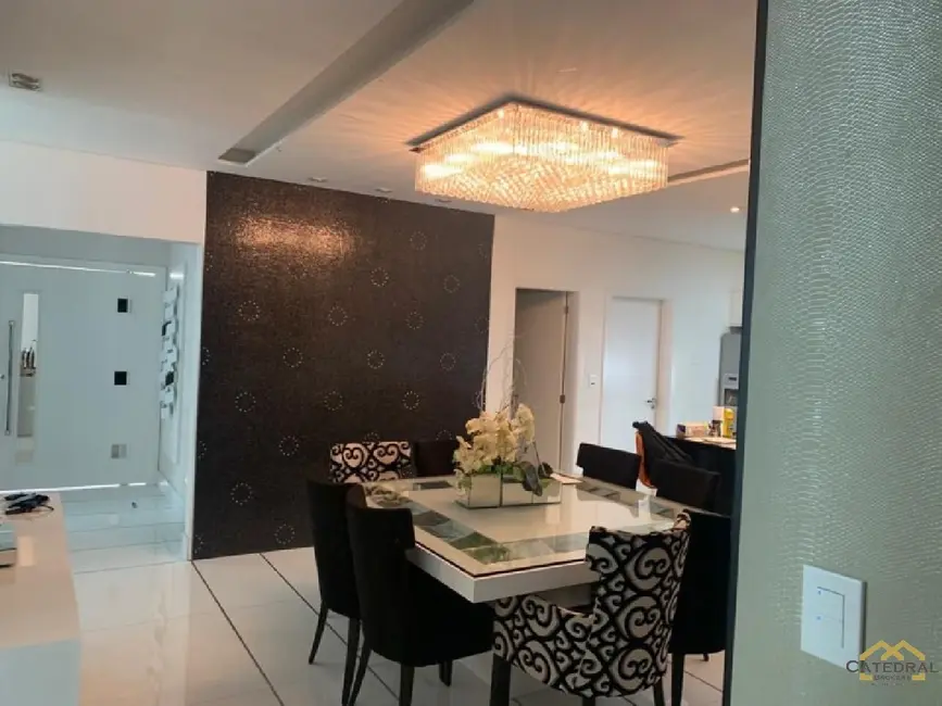 Foto 4 de Sobrado com 4 quartos à venda, 355m2 em Jundiai - SP