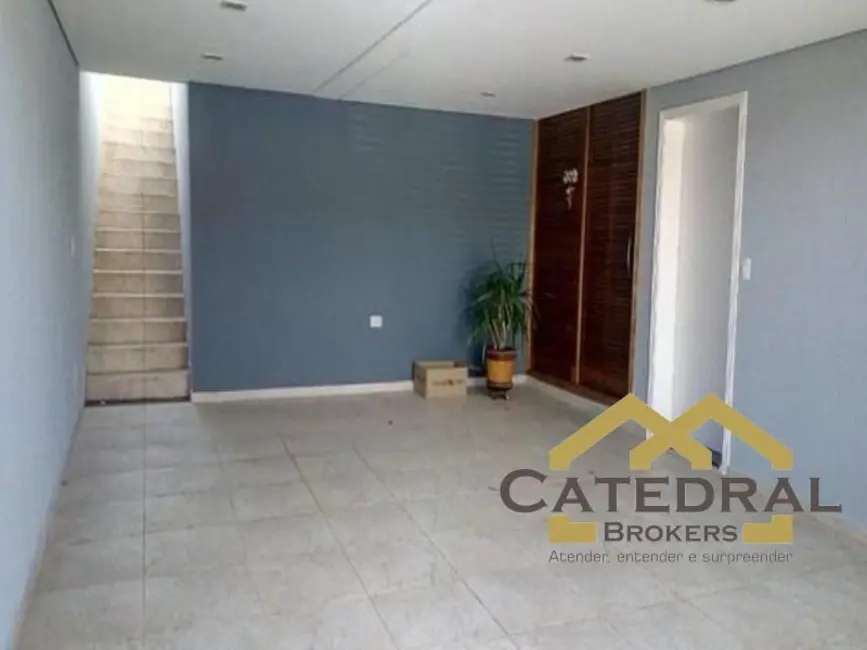 Sobrado com 3 quartos à venda, 270m2 em Horto Santo Antonio, Jundiai - SP - imagem 3 Foto 3 de Sobrado com 3 quartos à venda, 270m2 em Horto Santo Antonio, Jundiai - SP