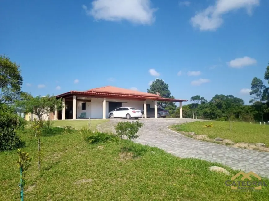 Foto 7 de Chácara com 3 quartos à venda, 220m2 em Tapirai - SP