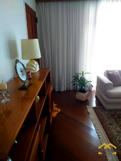 Foto 2 de Casa com 3 quartos à venda, 320m2 em Chácara Urbana, Jundiai - SP
