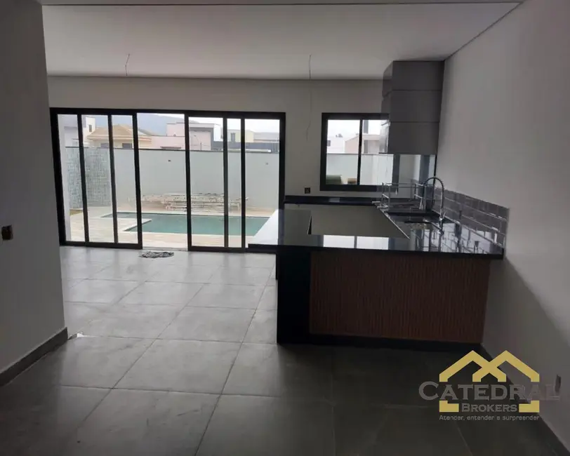 Sobrado com 3 quartos à venda, 230m2 em Jundiai - SP - imagem 5 Foto 5 de Sobrado com 3 quartos à venda, 230m2 em Jundiai - SP